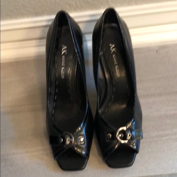 Anne Klein peep toe heels - Picture 2 of 7